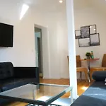 Marktplatz Apartments- 7 Personen- 2 Kuechen- 2 Baeder- Waschmaschine- Parkplatz Appartement Wolfsburg