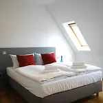 Appartement Marktplatz Apartments- 7 Personen- 2 Kuechen- 2 Baeder- Waschmaschine- Parkplatz *