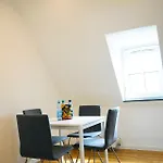 Appartement Marktplatz Apartments- 7 Personen- 2 Kuechen- 2 Baeder- Waschmaschine- Parkplatz *