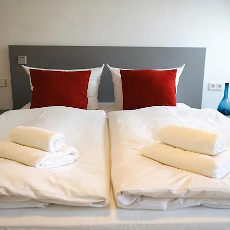Marktplatz Apartments- 7 Personen- 2 Kuechen- 2 Baeder- Waschmaschine- Parkplatz *