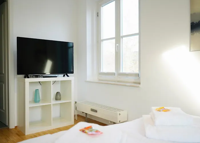 Marktplatz Apartments- 7 Personen- 2 Kuechen- 2 Baeder- Waschmaschine- Parkplatz Apartman