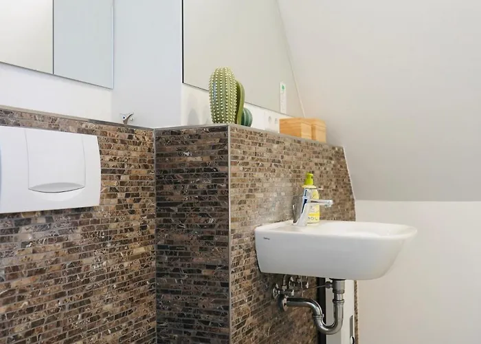 Apartman Marktplatz Apartments- 7 Personen- 2 Kuechen- 2 Baeder- Waschmaschine- Parkplatz Wolfsburg